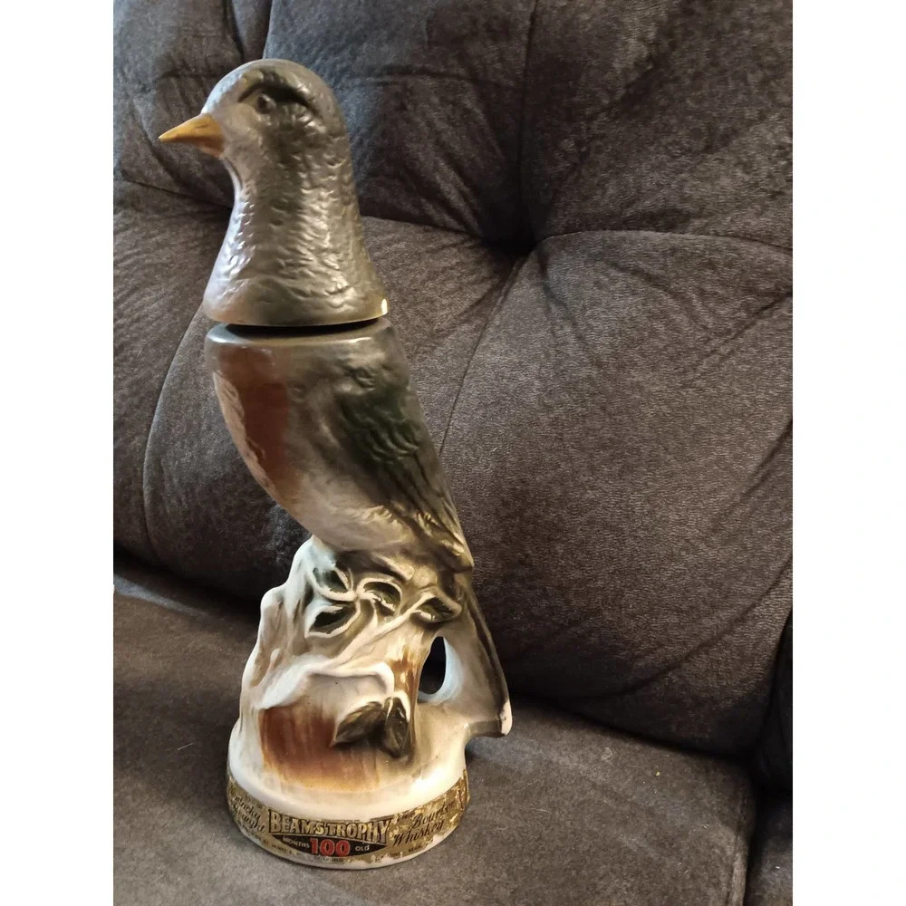 Vtg 1969 James B. Beam Collectible Liquor Decanter Trophy Bird Robin Jim Beam - Picture 5 of 14